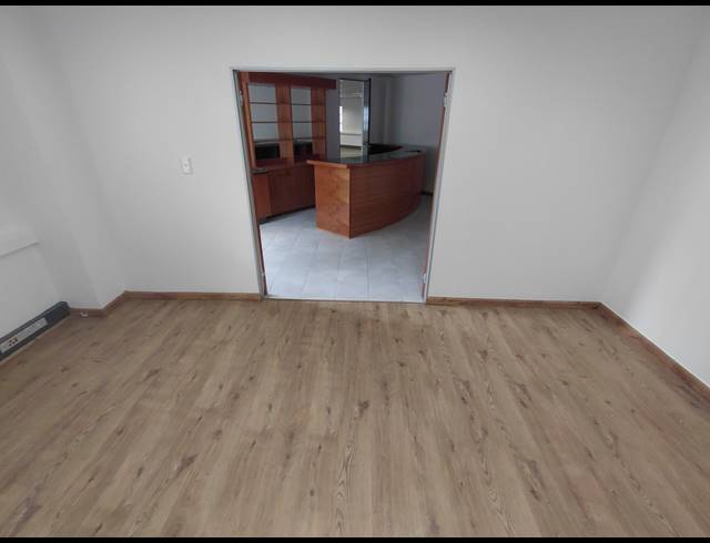 426M² OFFICE TO LET IN FOURWAYS